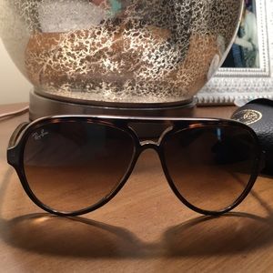 Ray-Ban Oversized Cats 5000 sunglasses RB4125